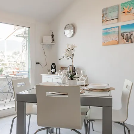 H11 Elena House Vista - Porto Σαν Ρέμο