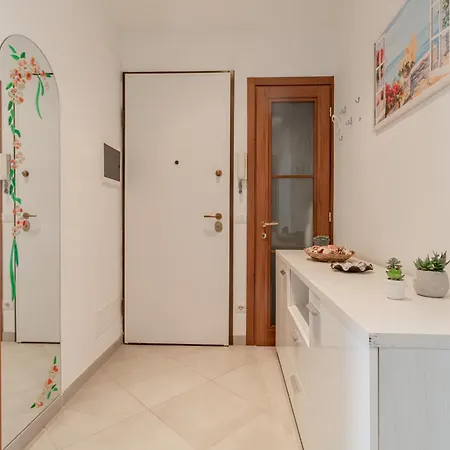 H11 Elena House Vista - Porto Σαν Ρέμο