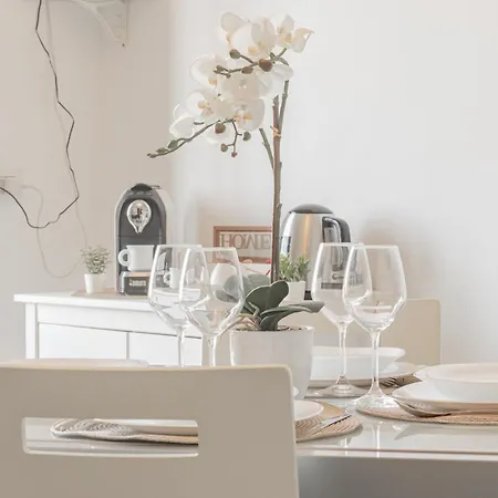 H11 Elena House Vista - Porto * Σαν Ρέμο
