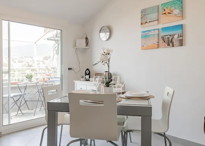 H11 Elena House Vista - Porto San Remo